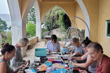 8 Day Yoga dan Art Retreat di Pulau Hydra di Greece